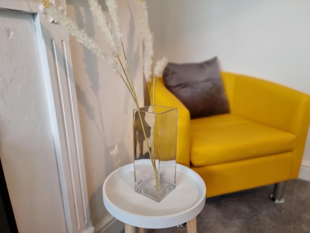 Virexxa Aylesbury Centreアパートメント エクステリア 写真